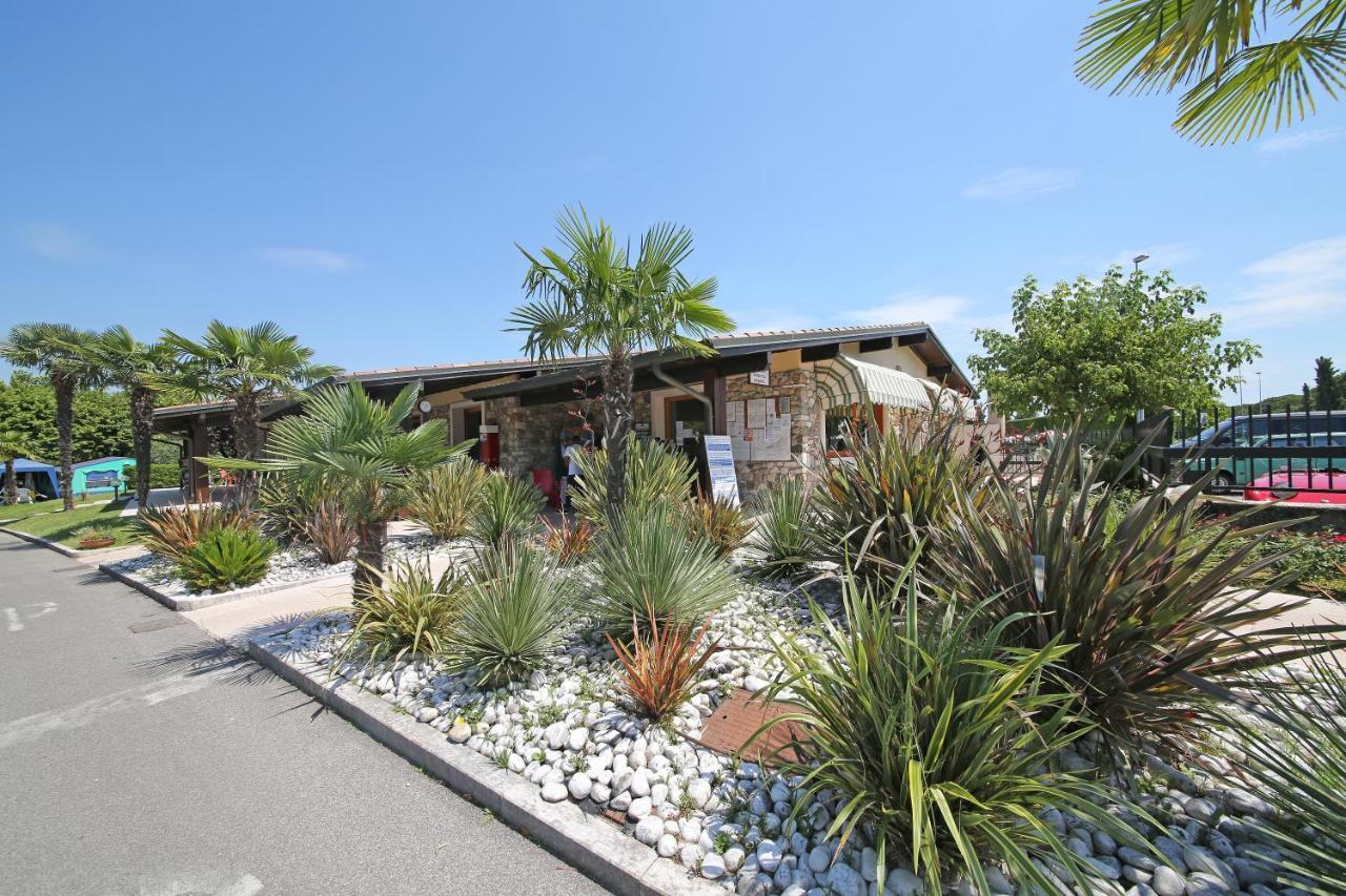 Residence Villaggio Tiglio Sirmione Exterior photo